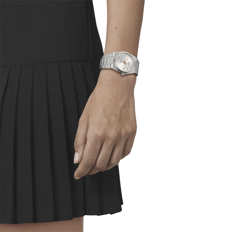 t137.210.11.031.00_wrist_1024x1024