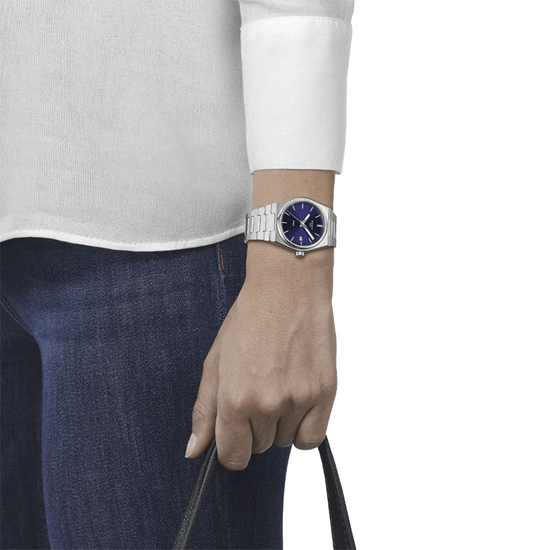 t137.210.11.041.00_wrist_1024x1024
