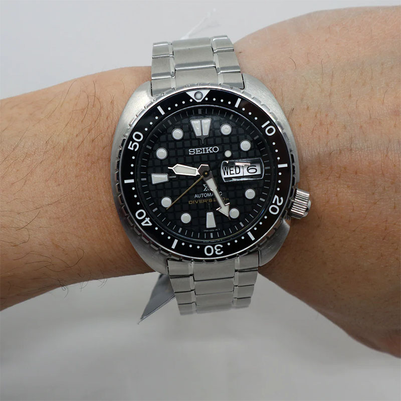 2.-SEIKO-PROSPEX-KING-TURTLE-IN-BLACK-DIAL-SRPE03K1
