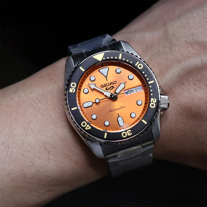 2.-Seiko-5-Sports-38mm-SRPK35K1F