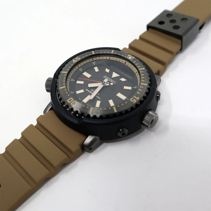 3. SEIKO PROSPEX SOLAR ANALOG DIGITAL ARNIE SNJ029